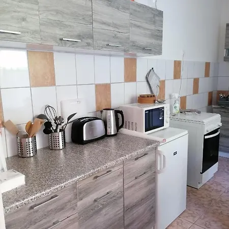 Apartment Vendeghaz A Kerekhegyi Pagonyhoz *