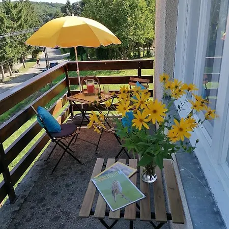 Apartment Vendeghaz A Kerekhegyi Pagonyhoz Zebegeny
