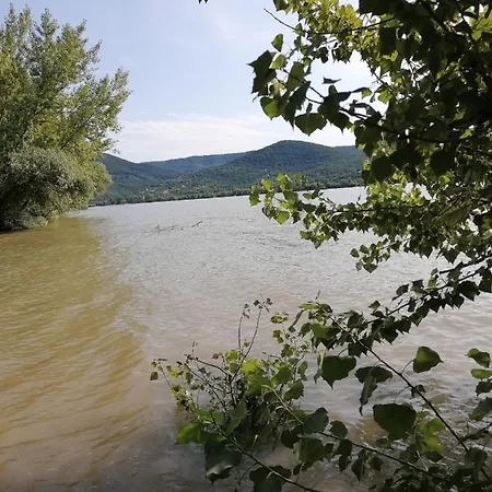 Vendeghaz A Kerekhegyi Pagonyhoz Apartment Zebegeny