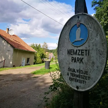 Vendeghaz A Kerekhegyi Pagonyhoz Apartment